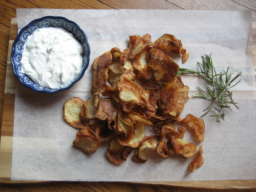  Rosemary Russet Potato Chips made in the Philips Airfryer. 