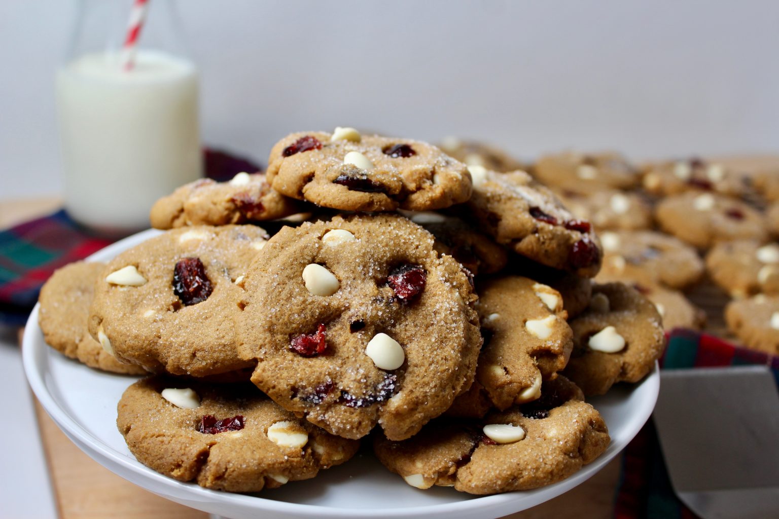 White Chocolate Cranberry Gingerbread Cookies - Thick & Chewy ...