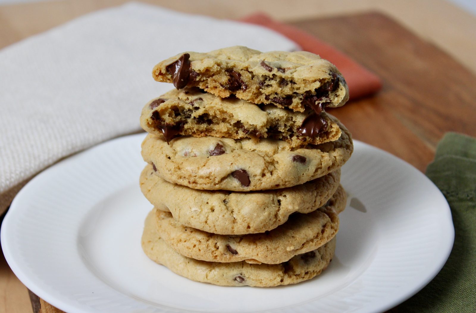 https://www.epicuricloud.com/wp-content/uploads/2020/12/Melted-Butter-Chocolate-Chip-Cookies-Small-Stack-inside-1600x1051.jpeg
